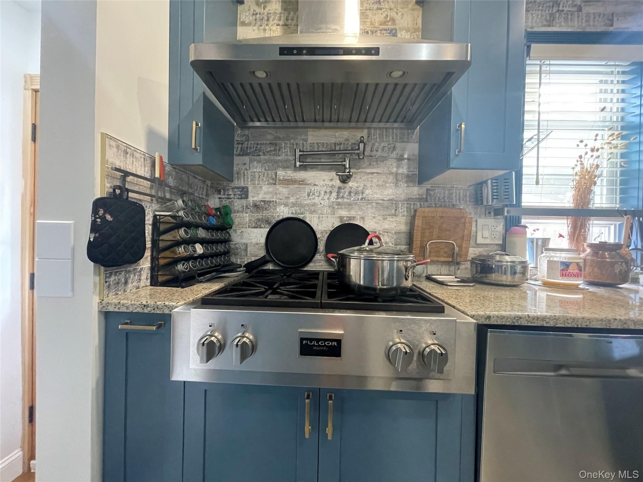 Single Family 250th Street  Queens, NY 11426, MLS-1055892-21
