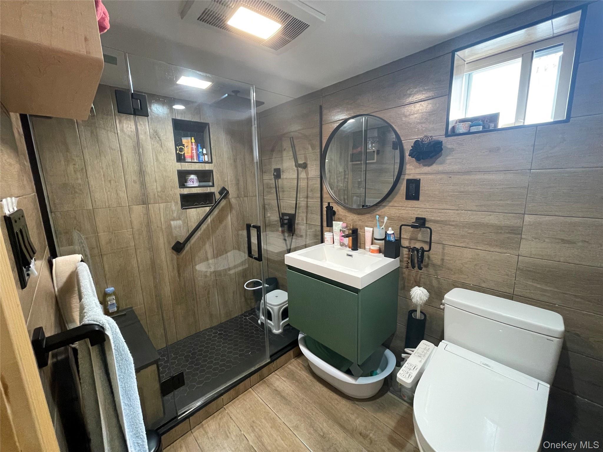 Single Family 250th Street  Queens, NY 11426, MLS-1055892-28