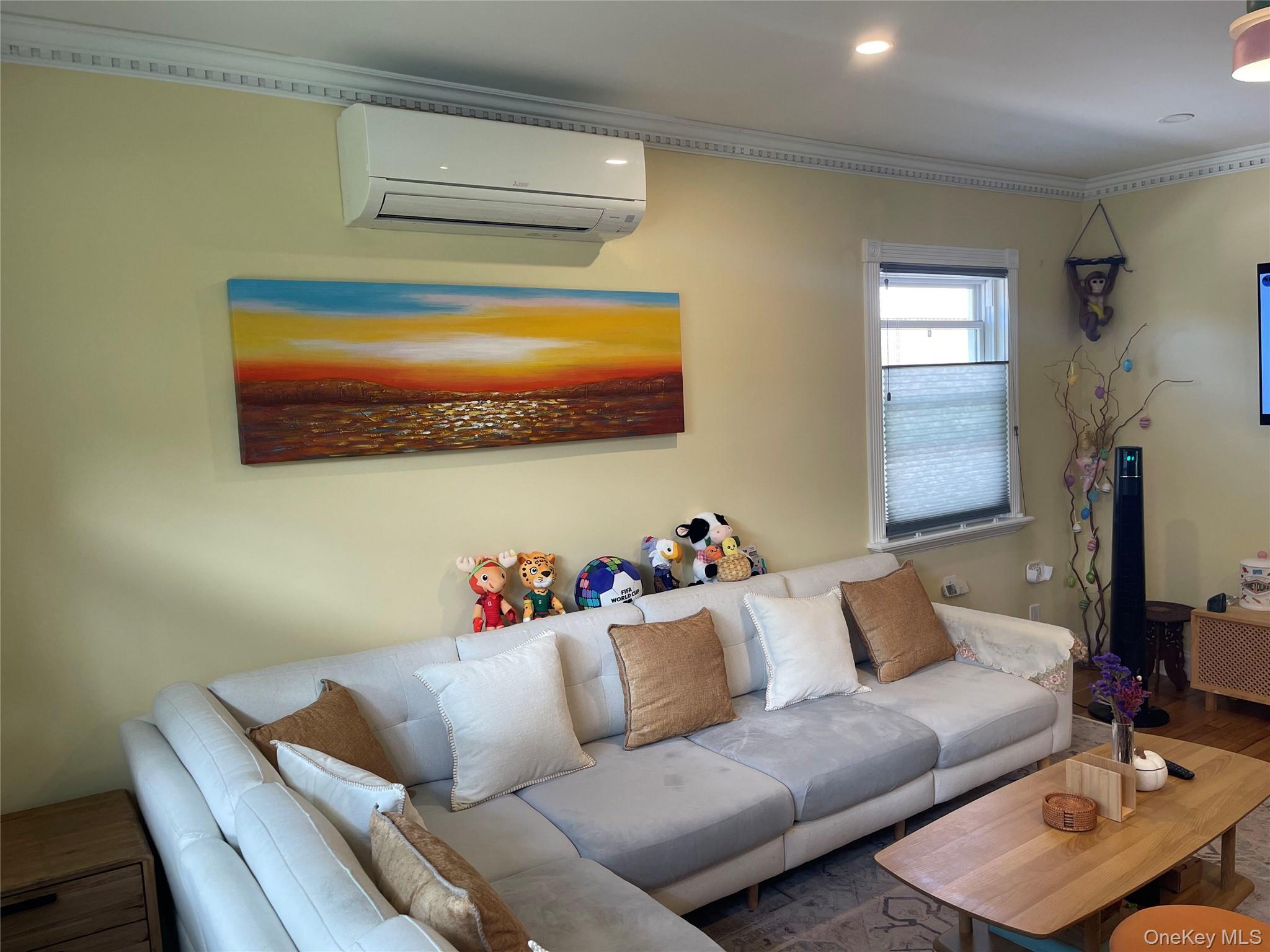 Single Family 250th Street  Queens, NY 11426, MLS-1055892-4