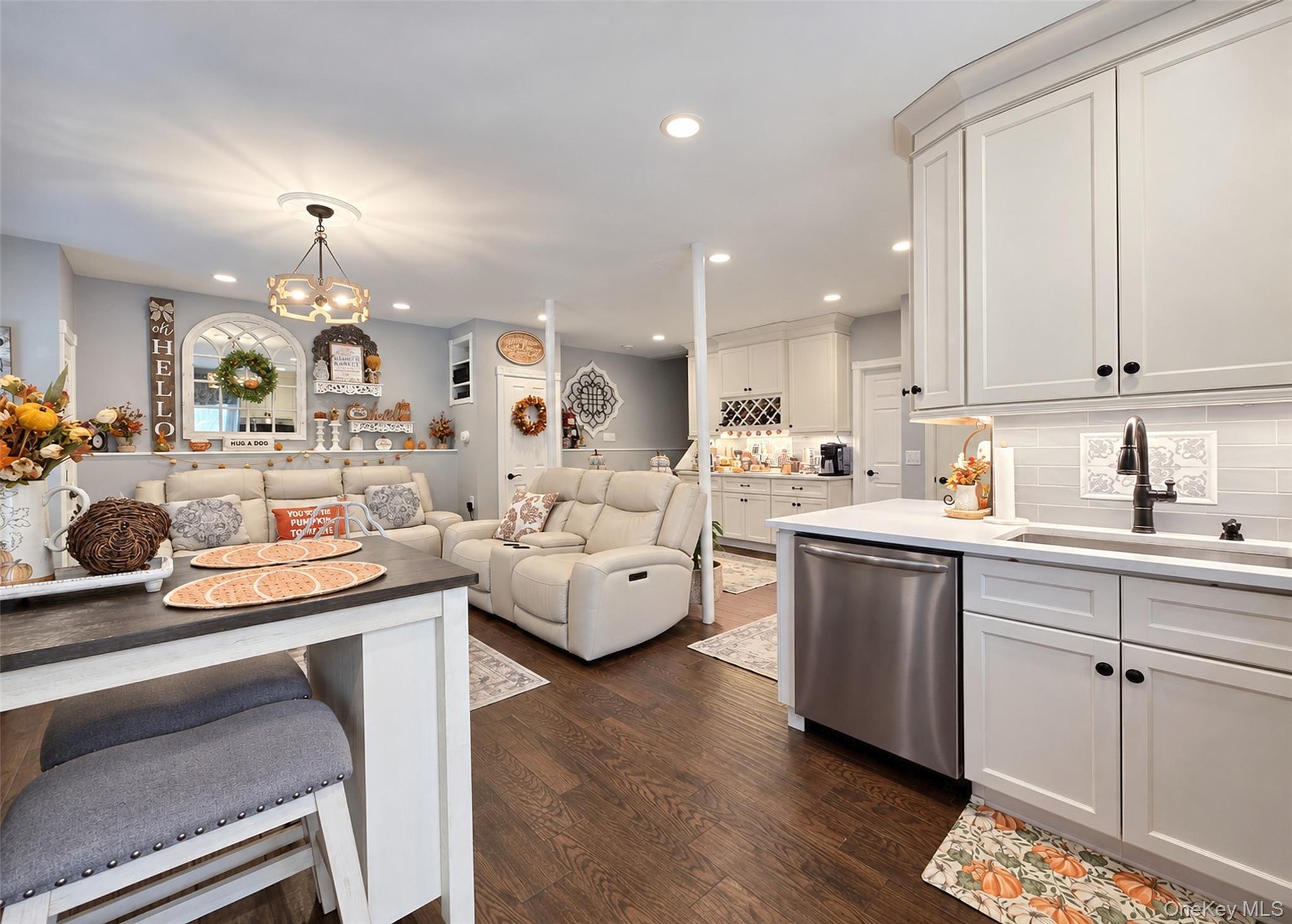 Single Family Park Avenue  Suffolk County, NY 11720, MLS-1055898-28