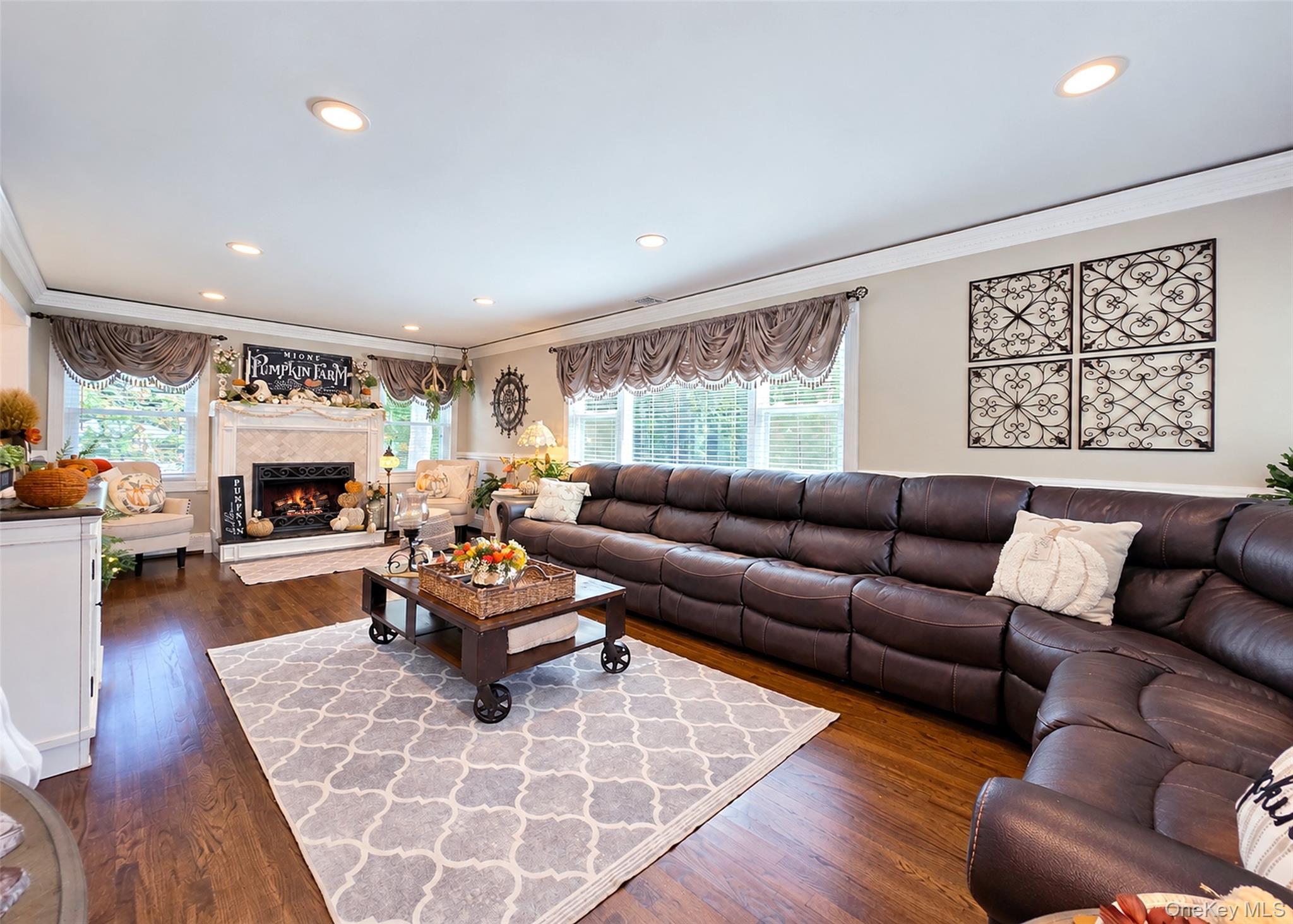 Single Family Park Avenue  Suffolk County, NY 11720, MLS-1055898-5