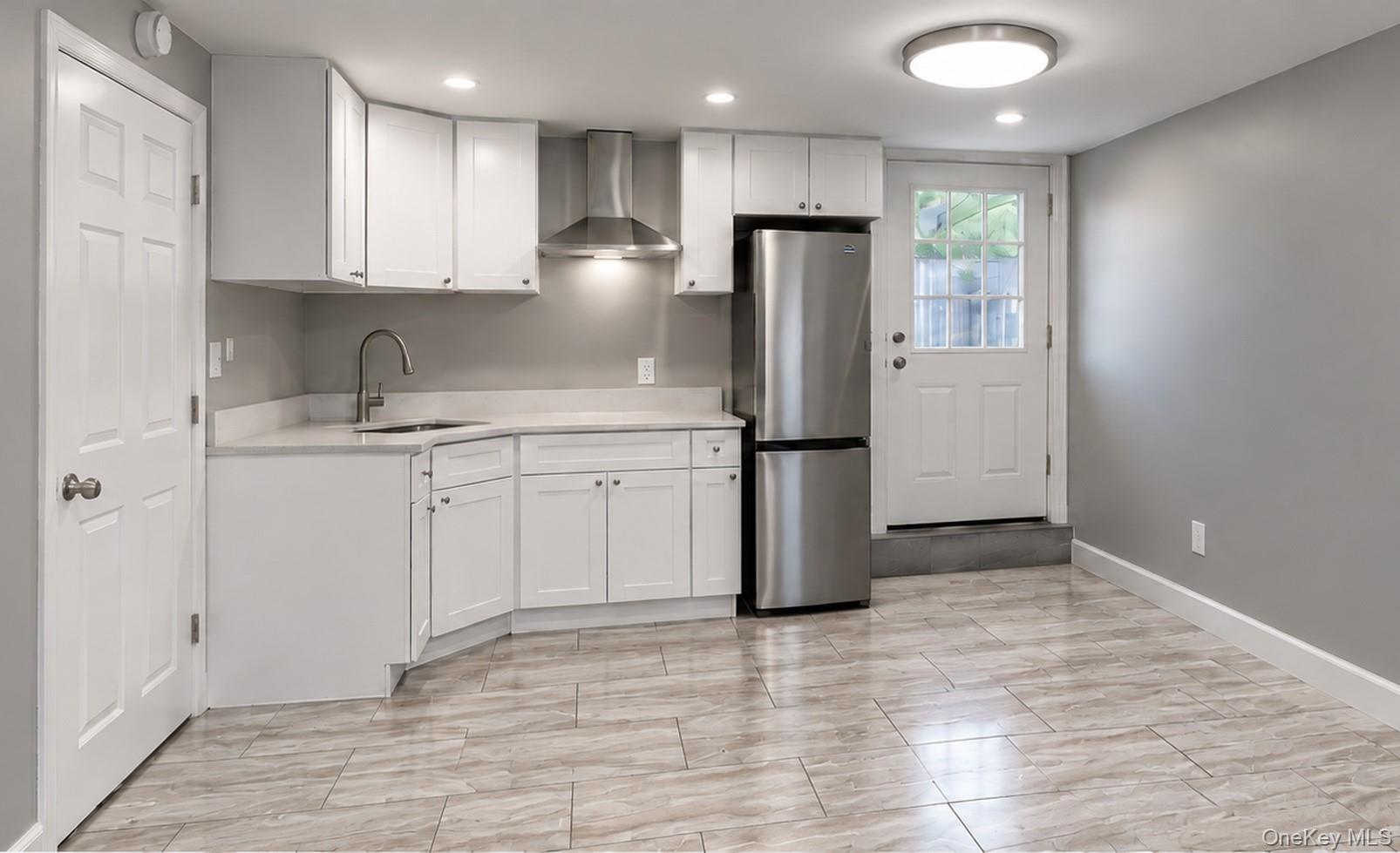 Single Family Swinton Avenue Bronx, NY 10465, MLS-1055901-13