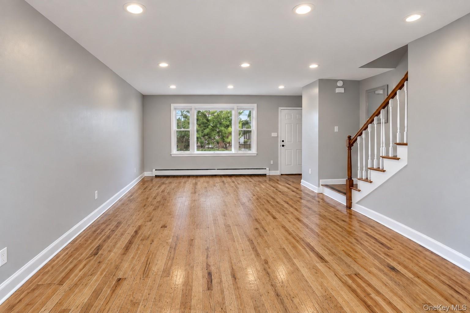 Single Family Swinton Avenue Bronx, NY 10465, MLS-1055901-4