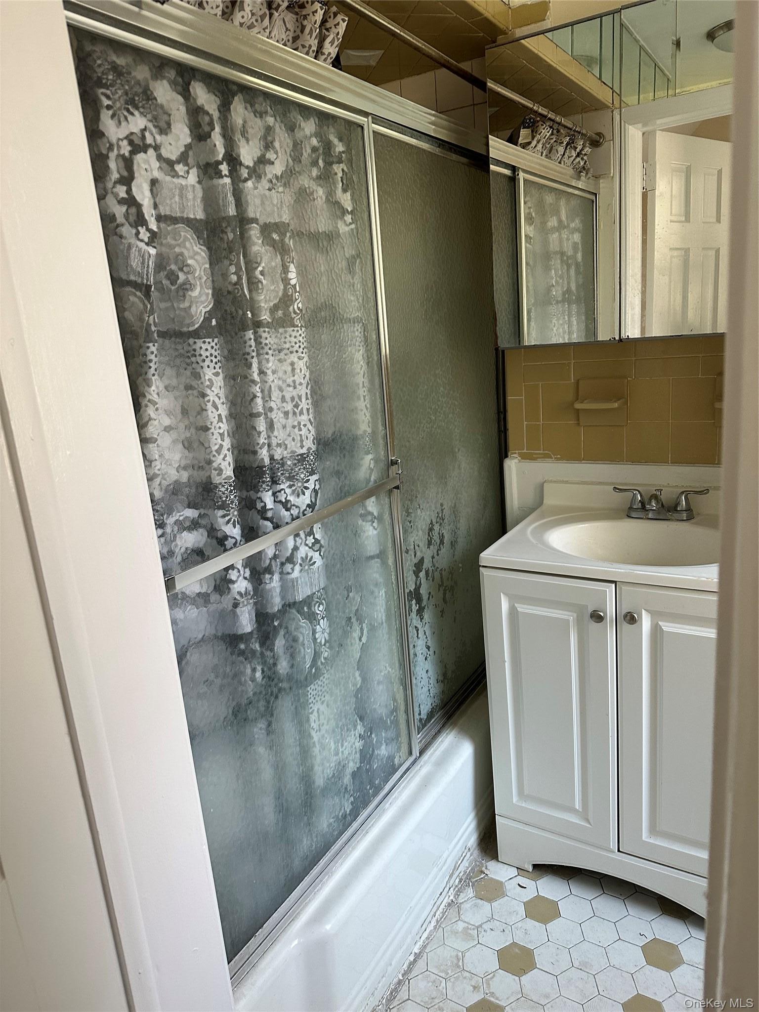 Single Family Snowden Avenue  Westchester County, NY 10562, MLS-1055905-12