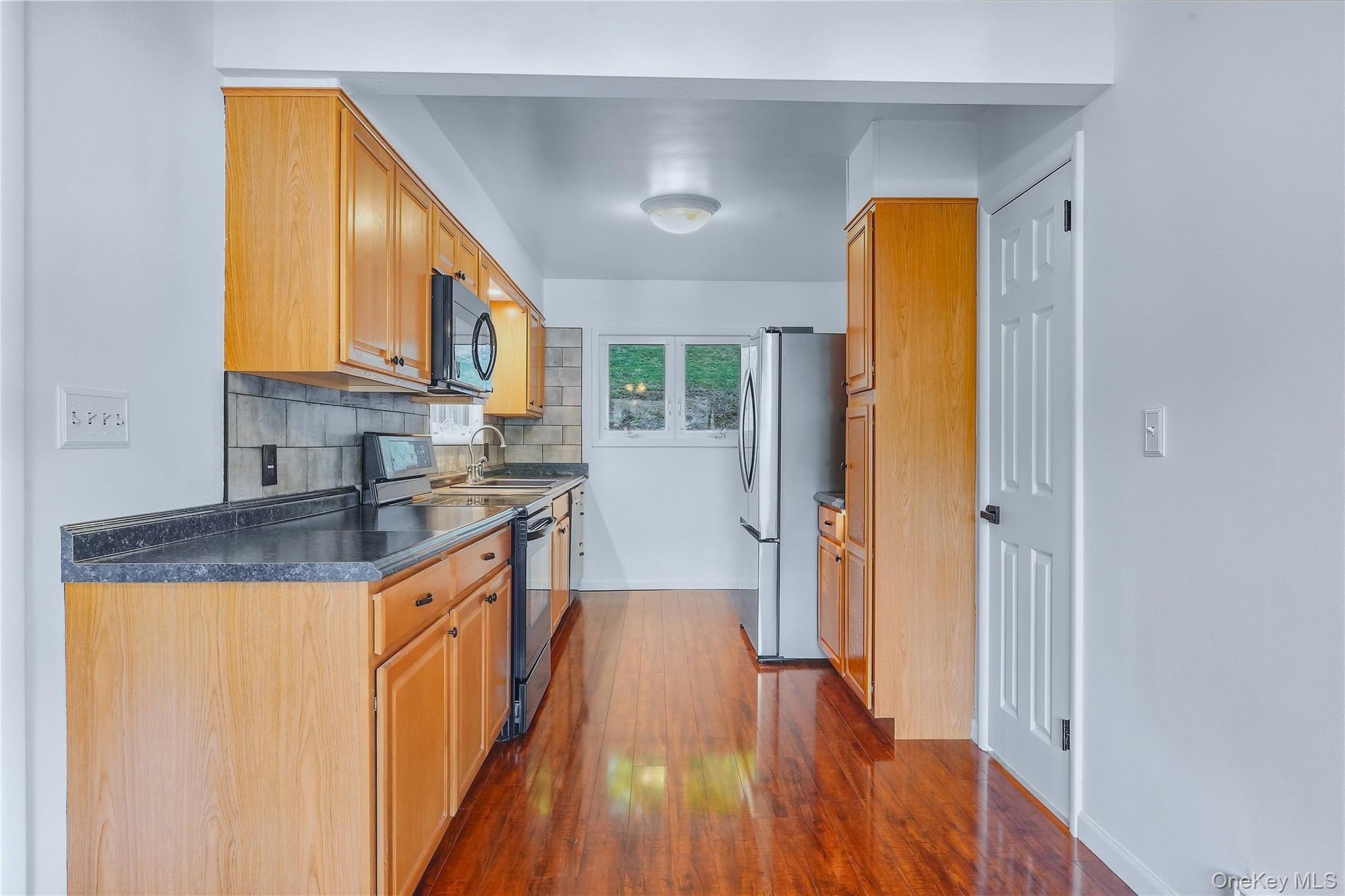 Single Family Linderman Avenue Ulster County, NY 12401, MLS-1055930-15