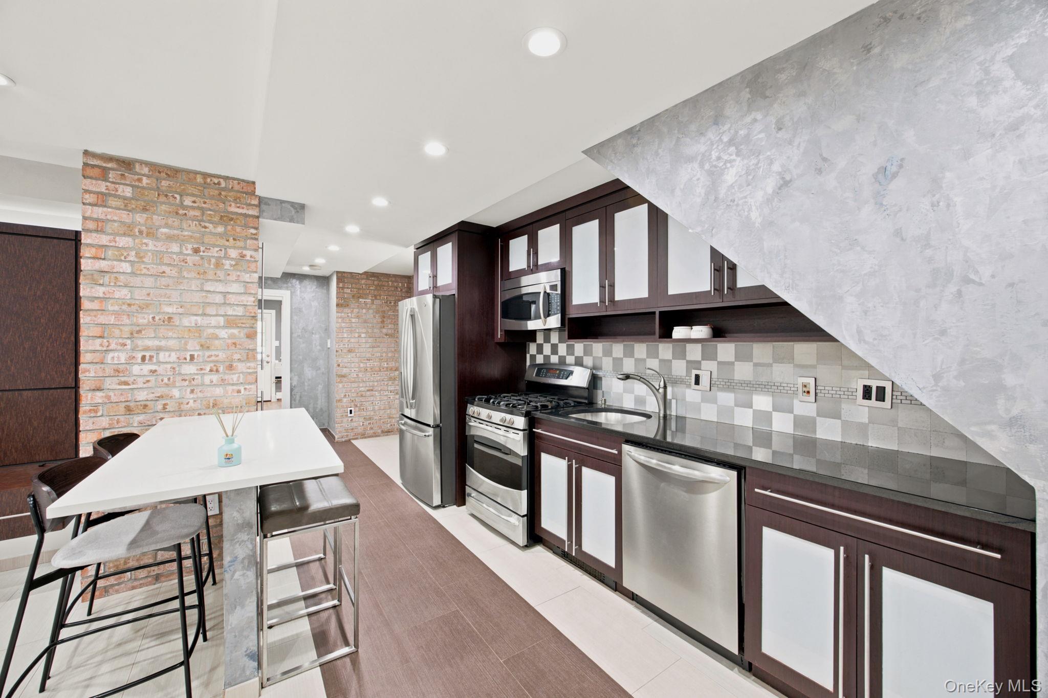 Single Family Hazen Street Queens, NY 11370, MLS-1055931-18