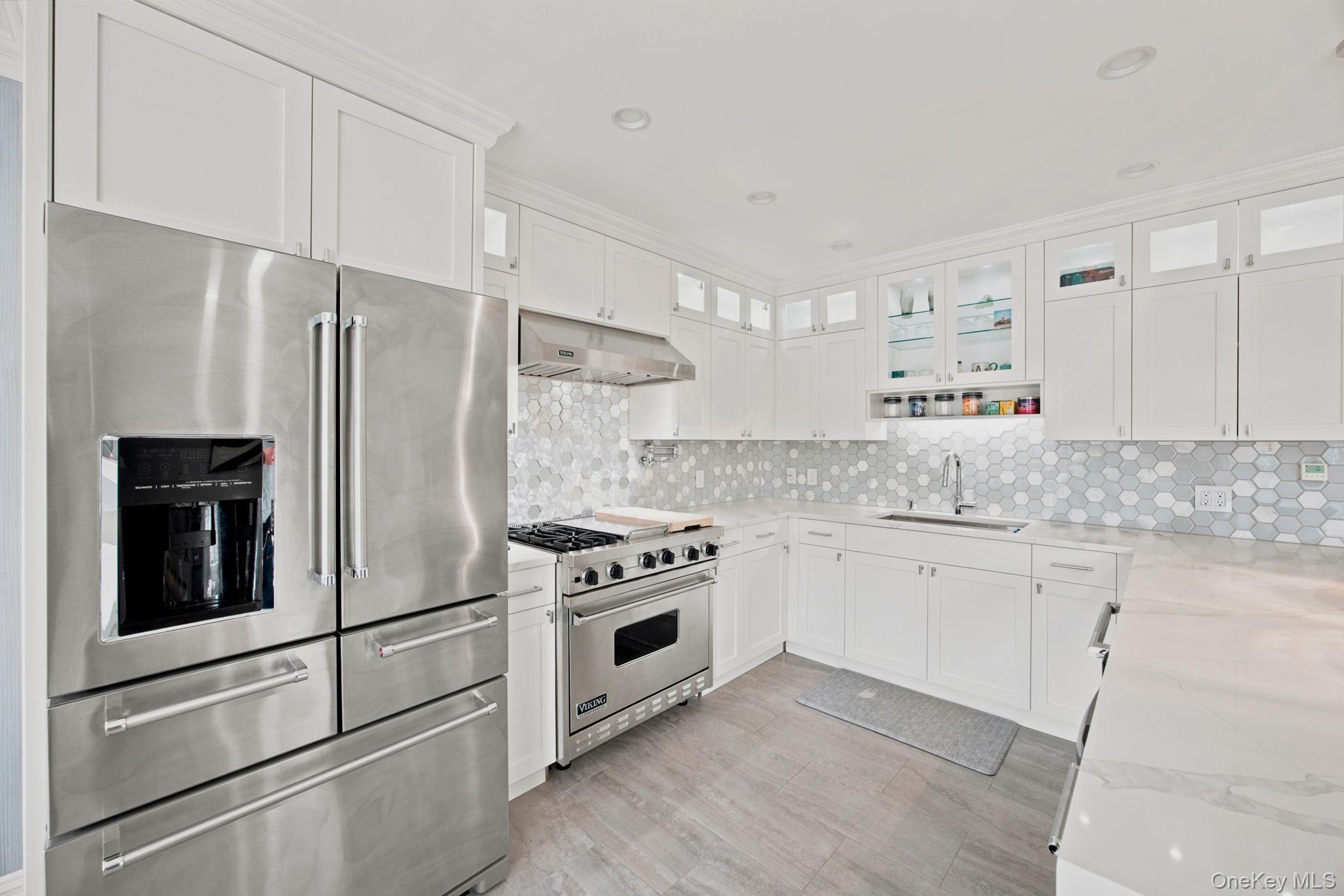 Single Family Hazen Street Queens, NY 11370, MLS-1055931-5
