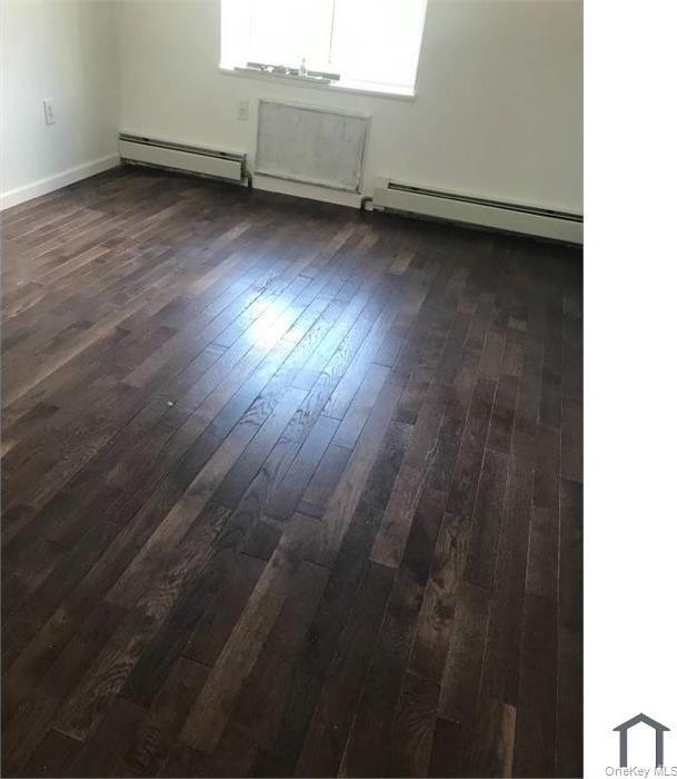 Single Family Carpenter Avenue Bronx, NY 10466, MLS-1055934-5
