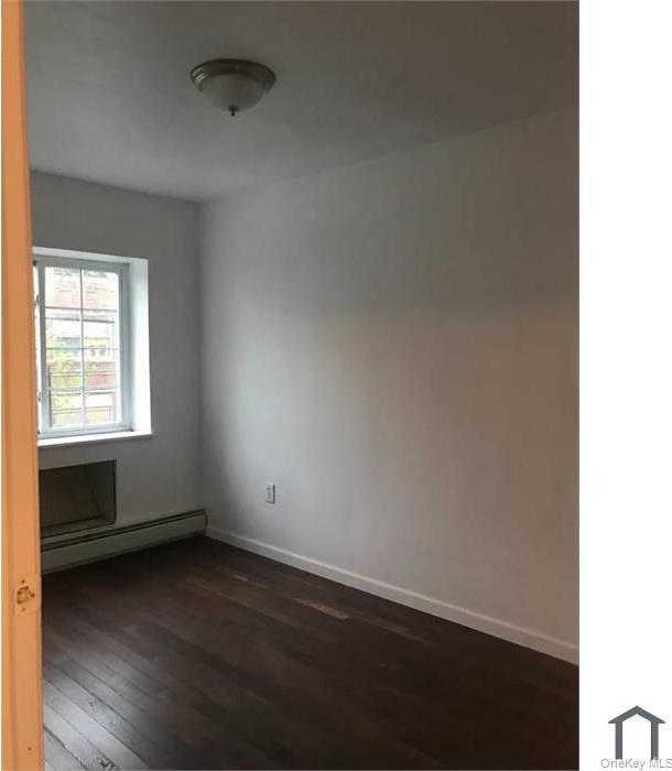 Single Family Carpenter Avenue Bronx, NY 10466, MLS-1055934-6