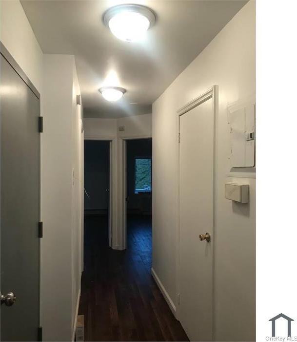 Single Family Carpenter Avenue Bronx, NY 10466, MLS-1055934-7