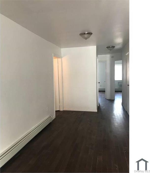 Single Family Carpenter Avenue Bronx, NY 10466, MLS-1055934-8