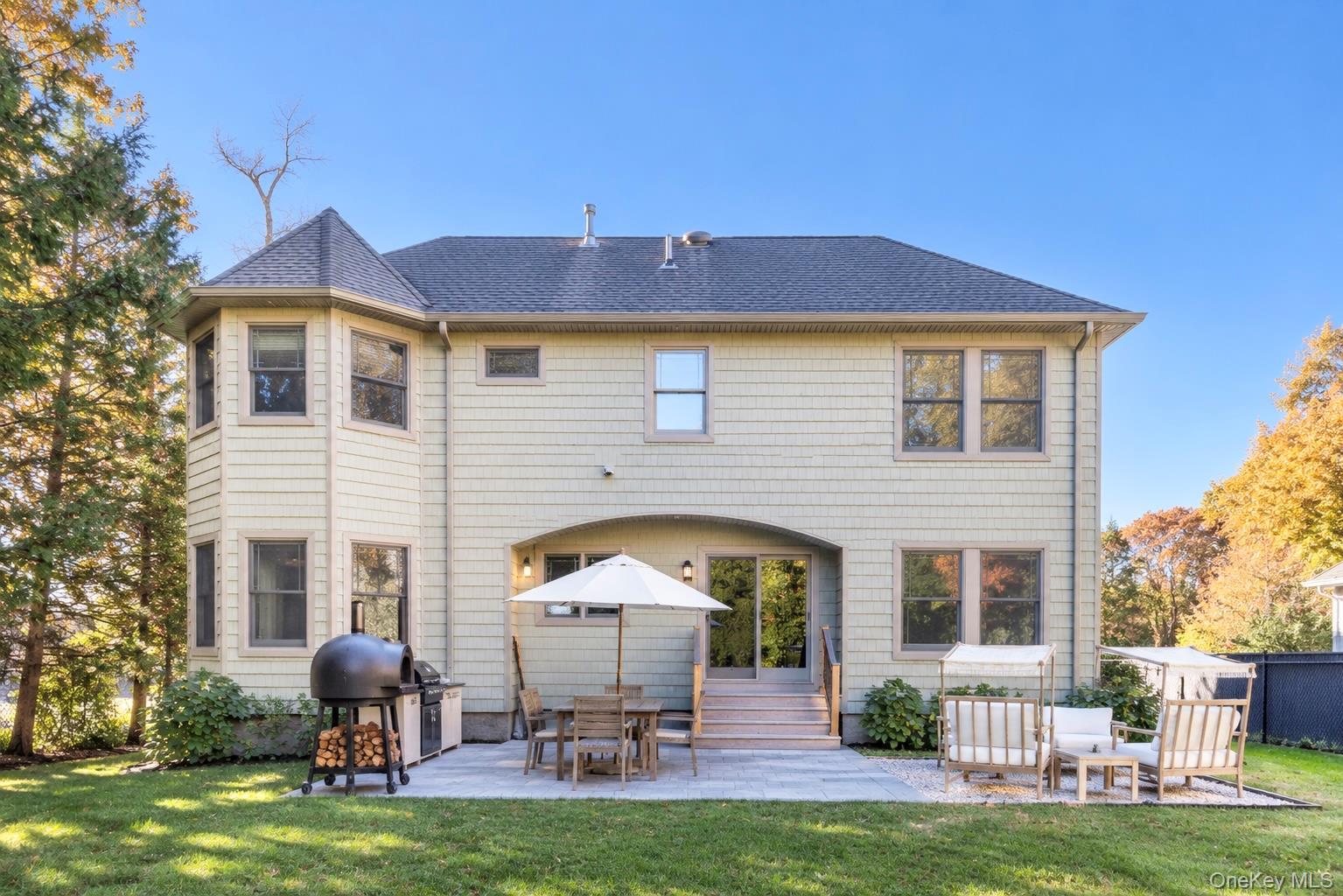Single Family Westview Drive Suffolk County, NY 11952, MLS-1055937-22