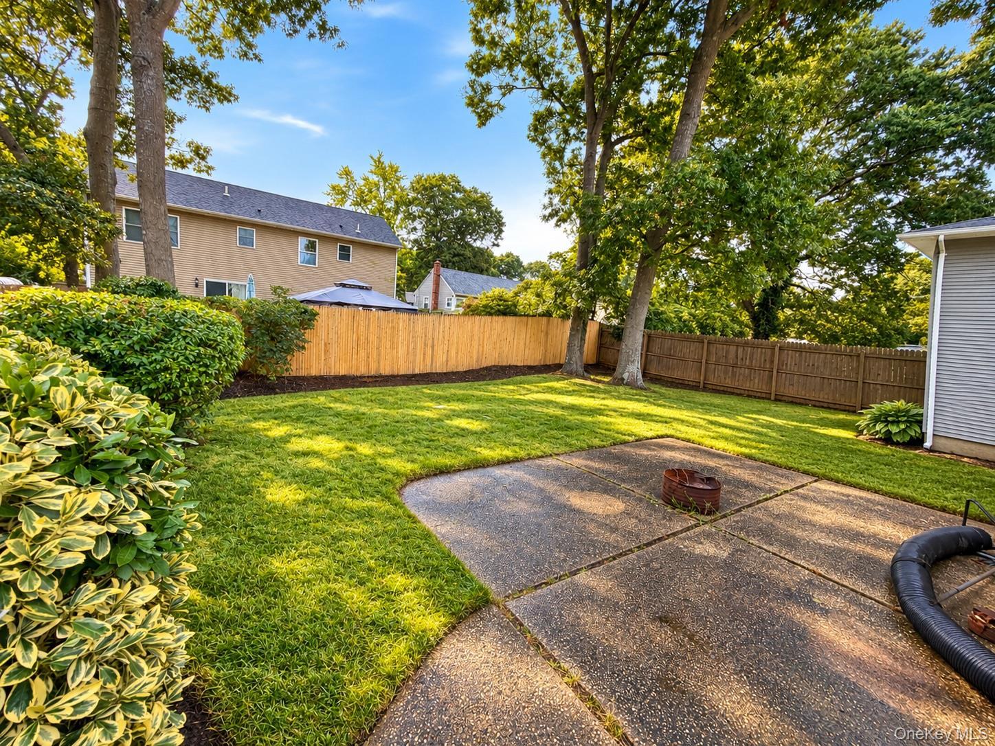 Single Family Sherwood Drive  Suffolk County, NY 11951, MLS-1055942-15
