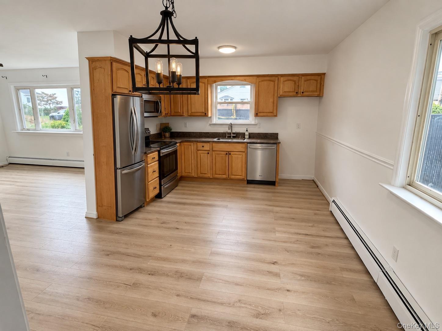 Single Family Sherwood Drive Suffolk County, NY 11951, MLS-1055942-4