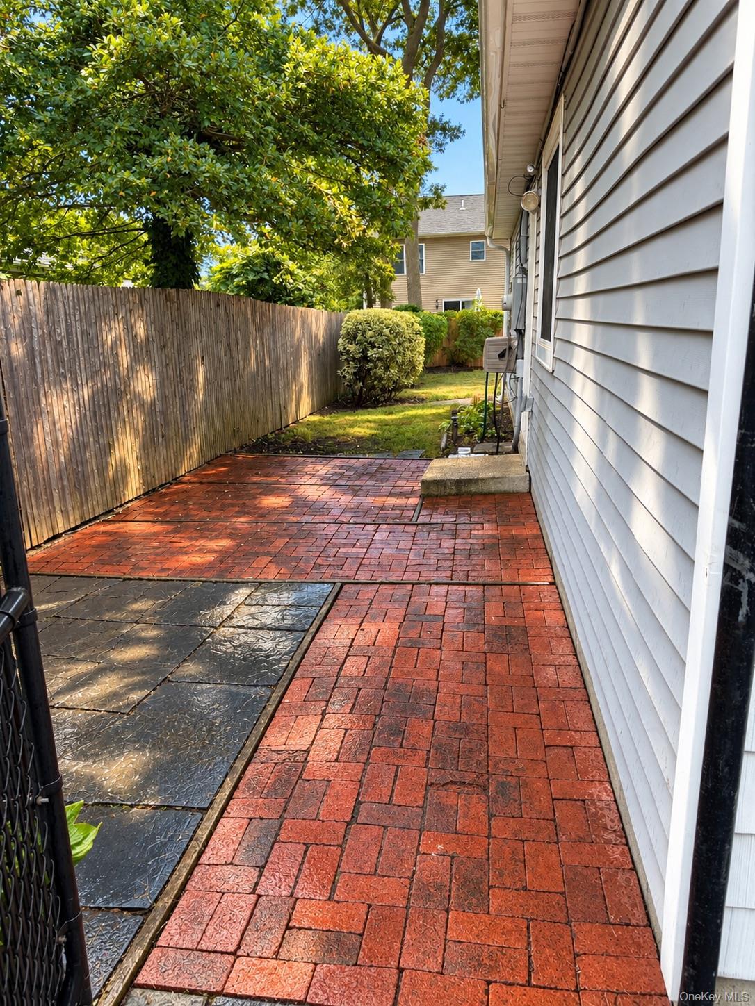 Single Family Sherwood Drive Suffolk County, NY 11951, MLS-1055942-9