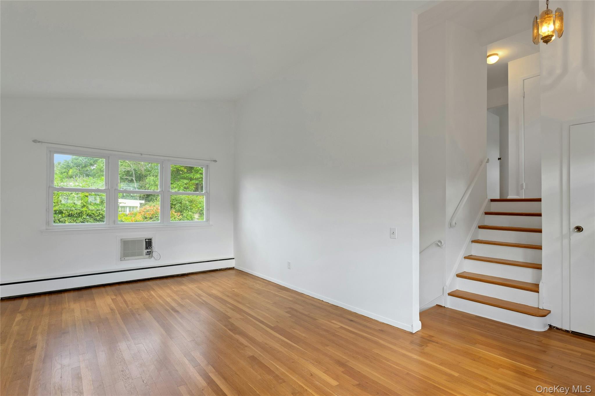 Single Family Barbara Lane Dutchess County, NY 12590, MLS-1055952-15