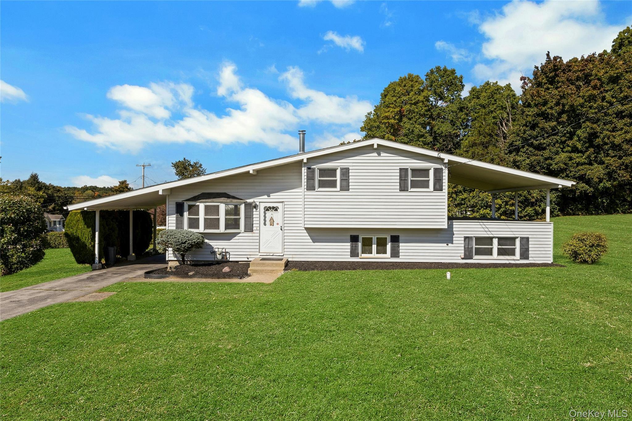 Single Family Barbara Lane Dutchess County, NY 12590, MLS-1055952-2