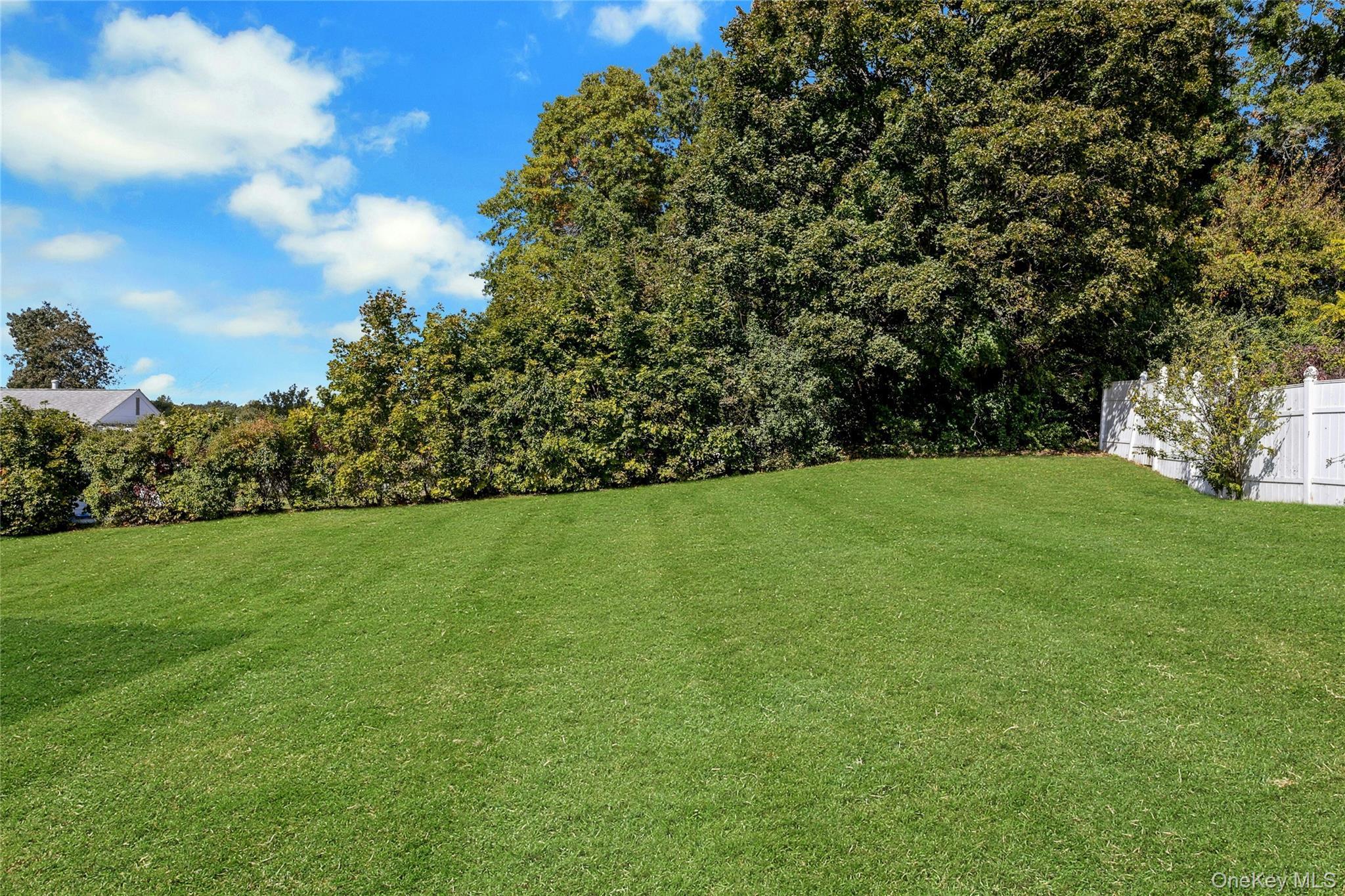 Single Family Barbara Lane Dutchess County, NY 12590, MLS-1055952-24