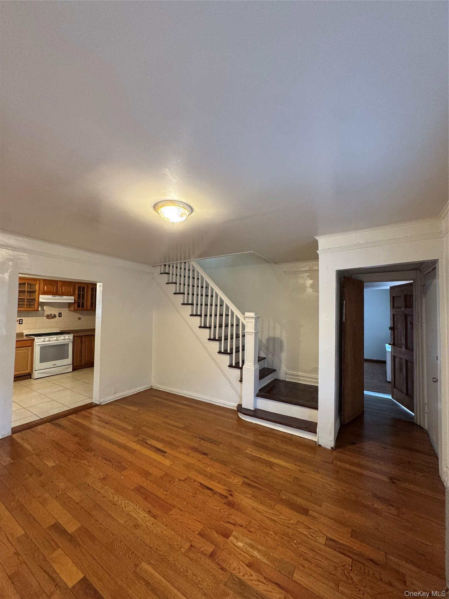 Single Family N Oak Drive  Bronx, NY 10467, MLS-1055977-17