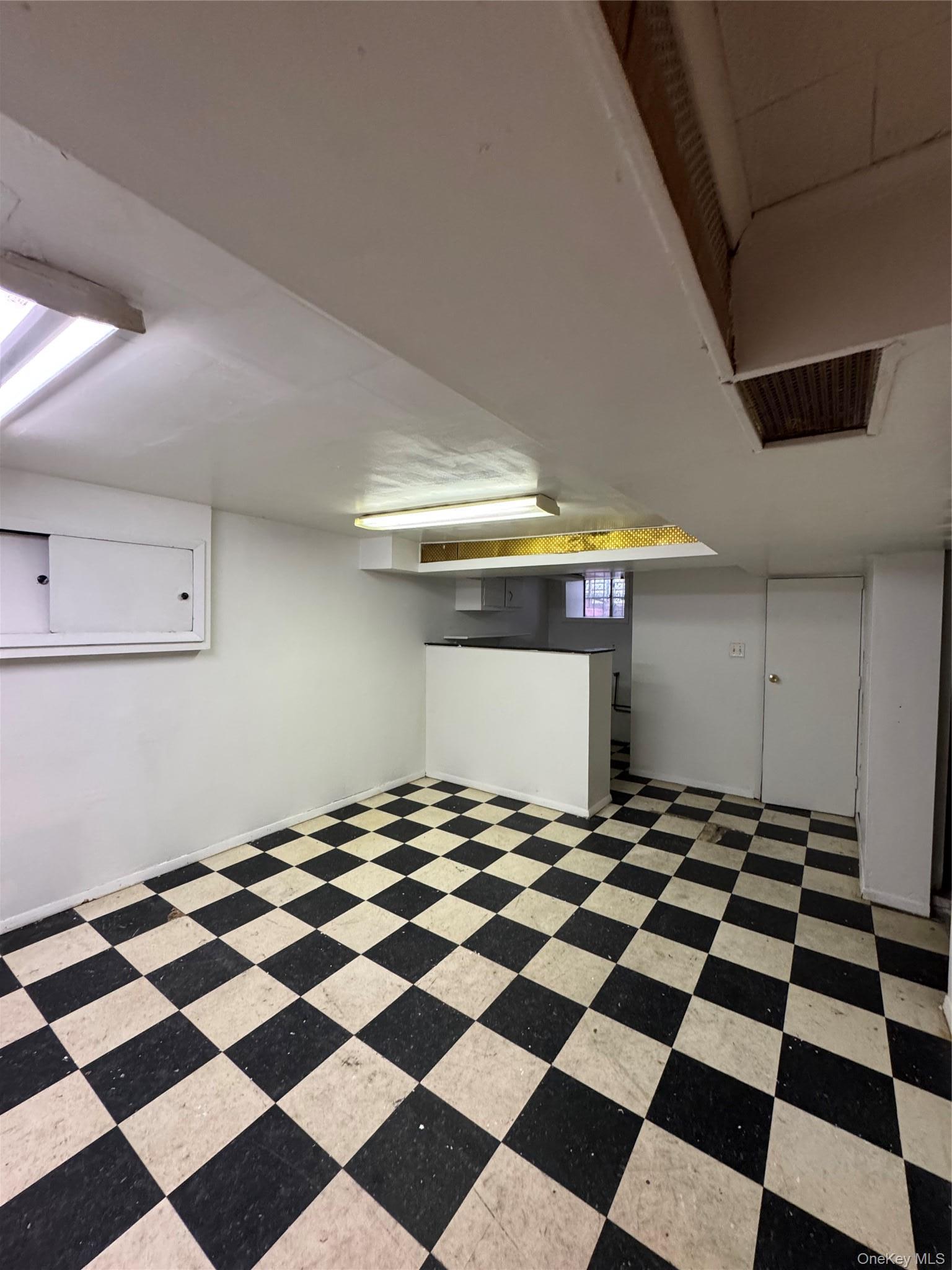 Single Family N Oak Drive  Bronx, NY 10467, MLS-1055977-21