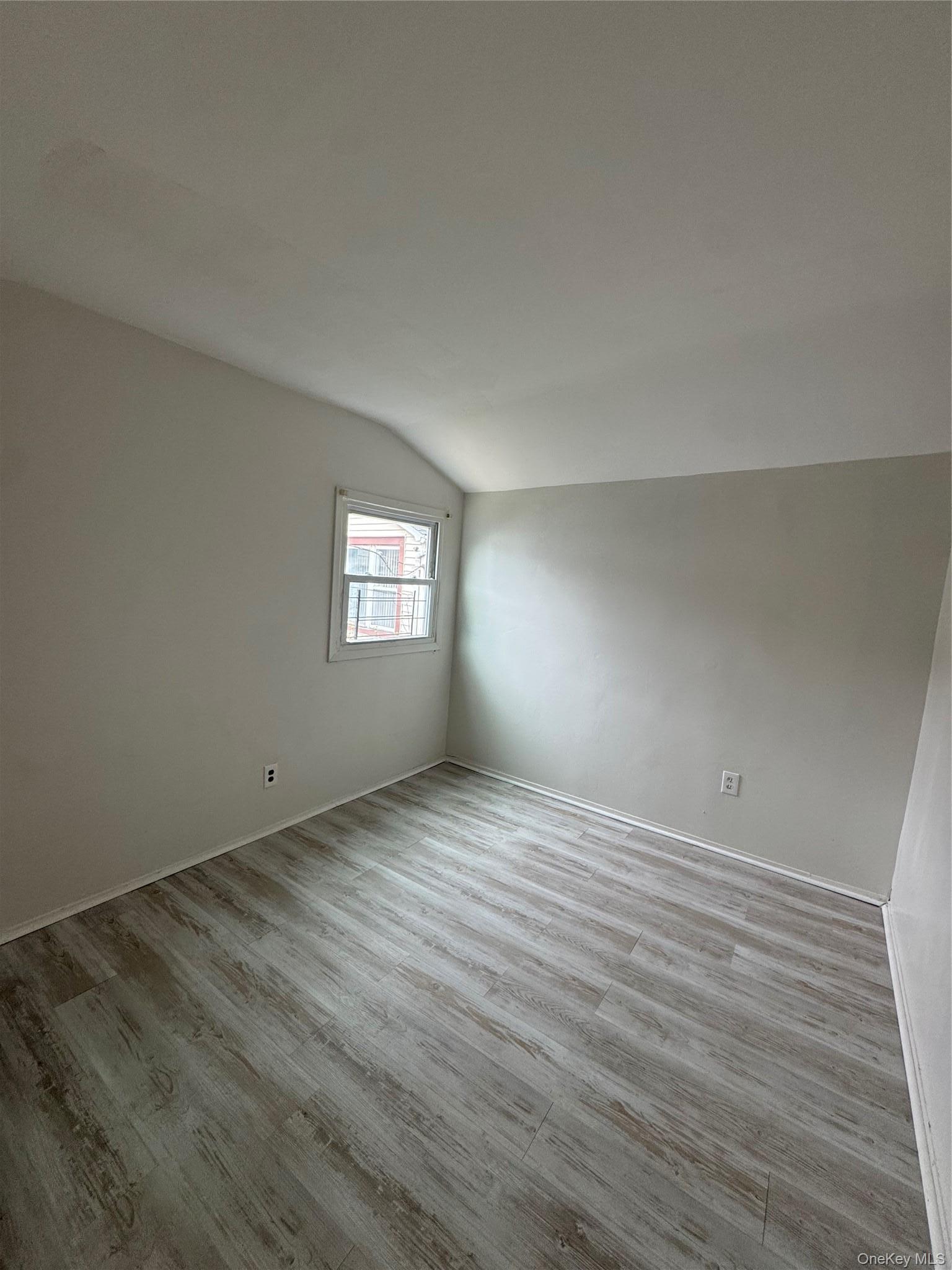 Single Family N Oak Drive  Bronx, NY 10467, MLS-1055977-29
