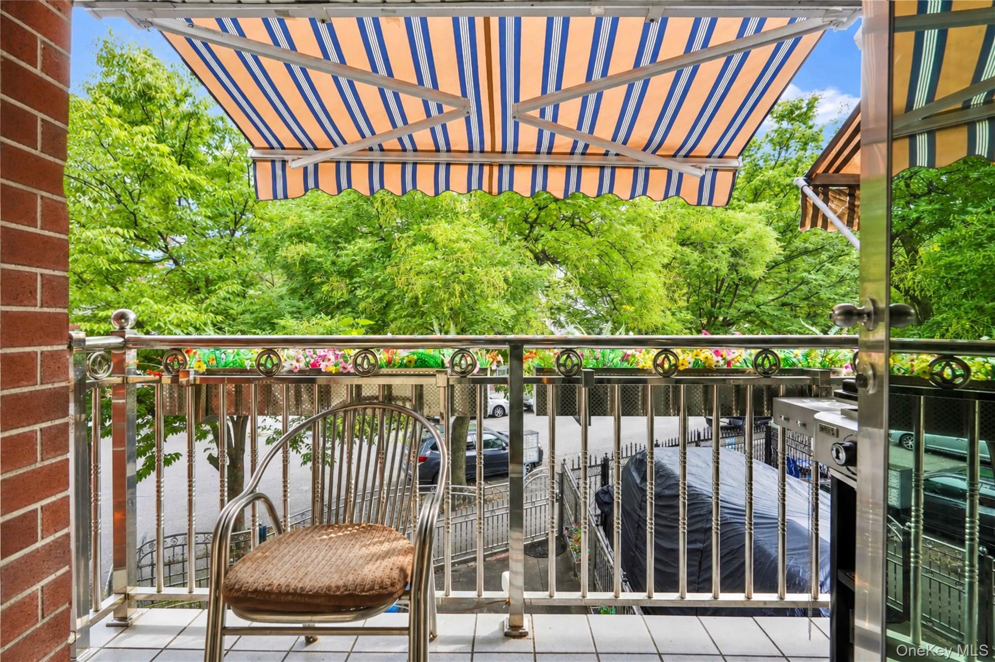 Single Family Home Street  Bronx, NY 10459, MLS-1055987-3