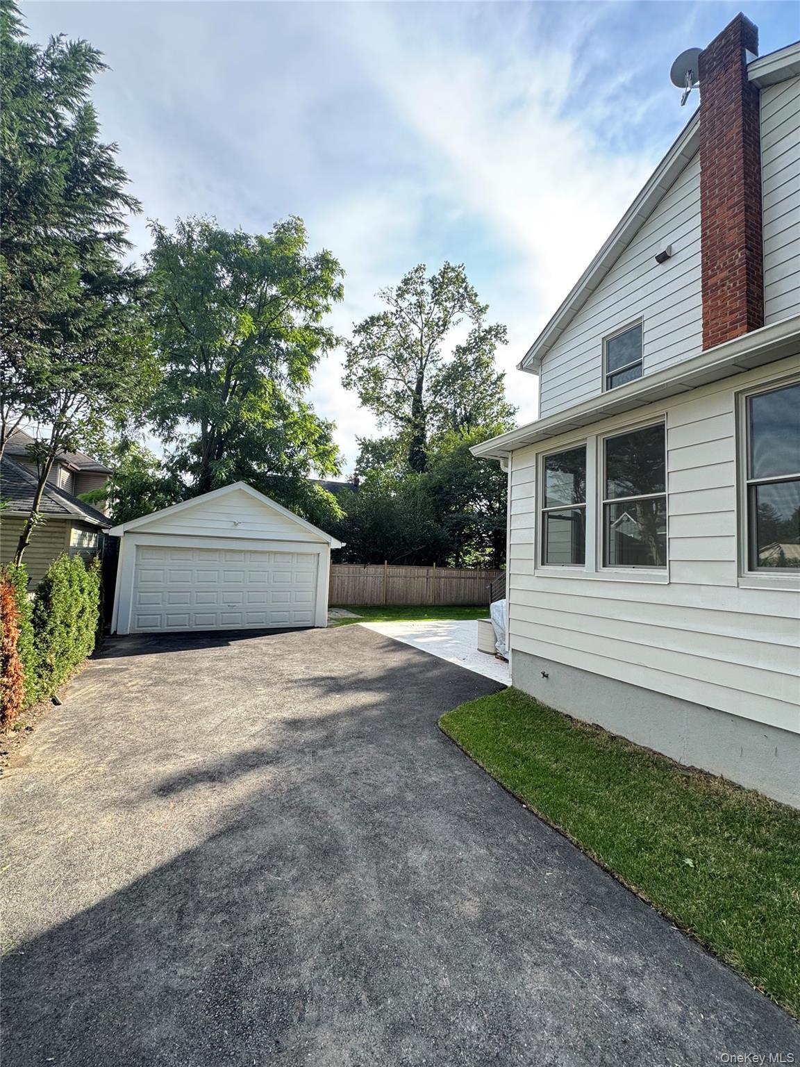 Single Family Willow Street Nassau County, NY 11577, MLS-1055998-6