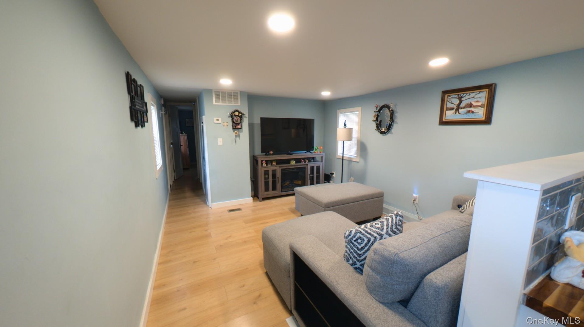 Single Family 33 Debra Ct.  Dutchess County, NY 12601, MLS-1056004-7