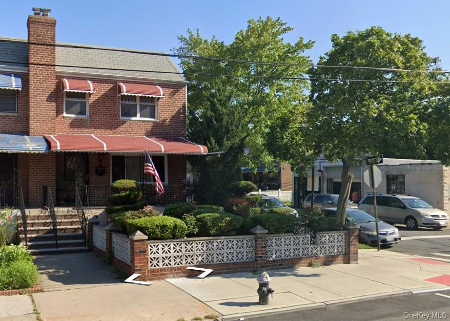 Single Family 31st Avenue  Queens, NY 11370, MLS-1056020-2