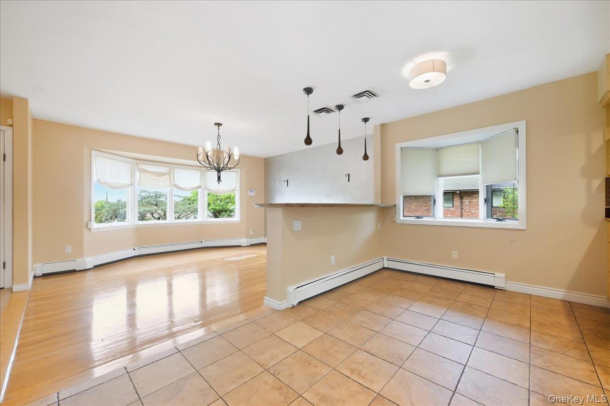 Single Family Royal Way Nassau County, NY 11040, MLS-1056033-10