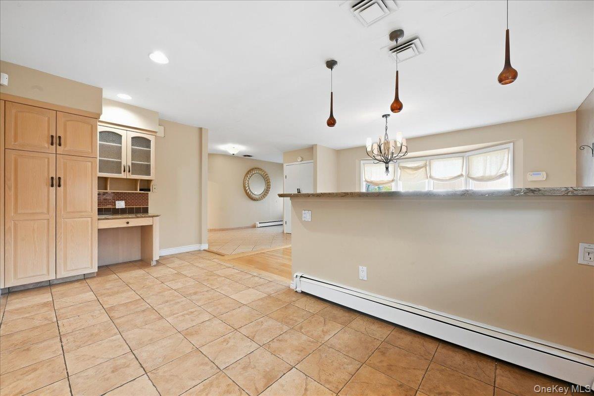Single Family Royal Way Nassau County, NY 11040, MLS-1056033-11