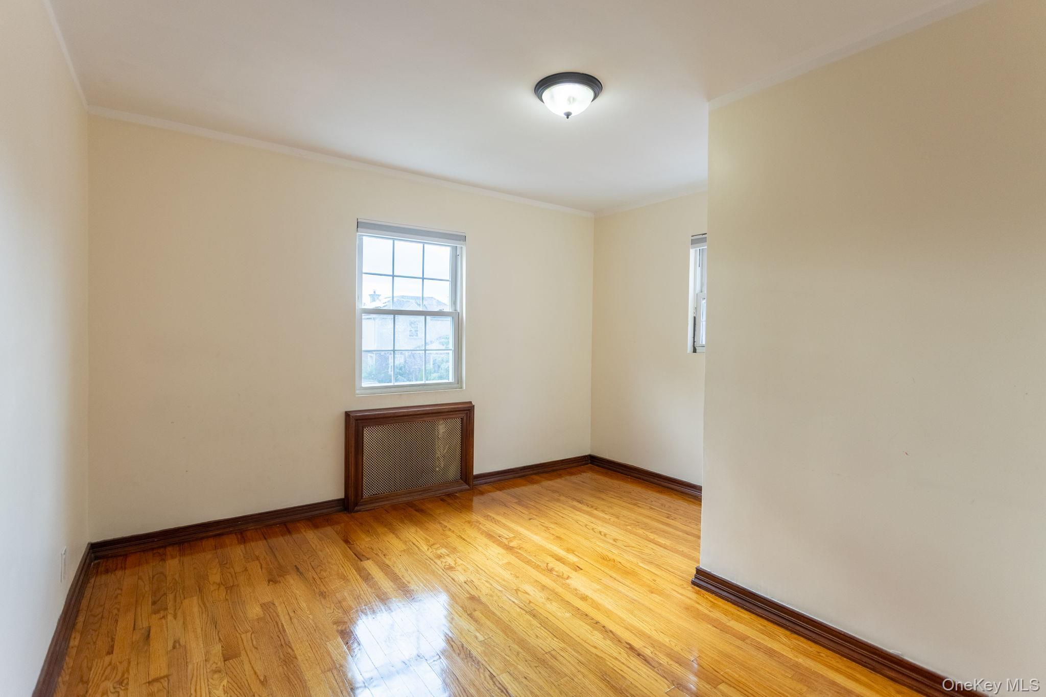 Single Family 189th Street  Queens, NY 11366, MLS-1056057-11