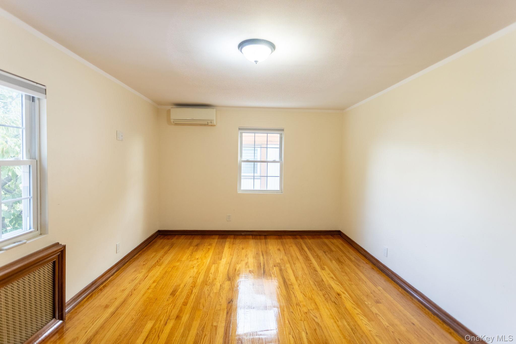 Single Family 189th Street  Queens, NY 11366, MLS-1056057-14