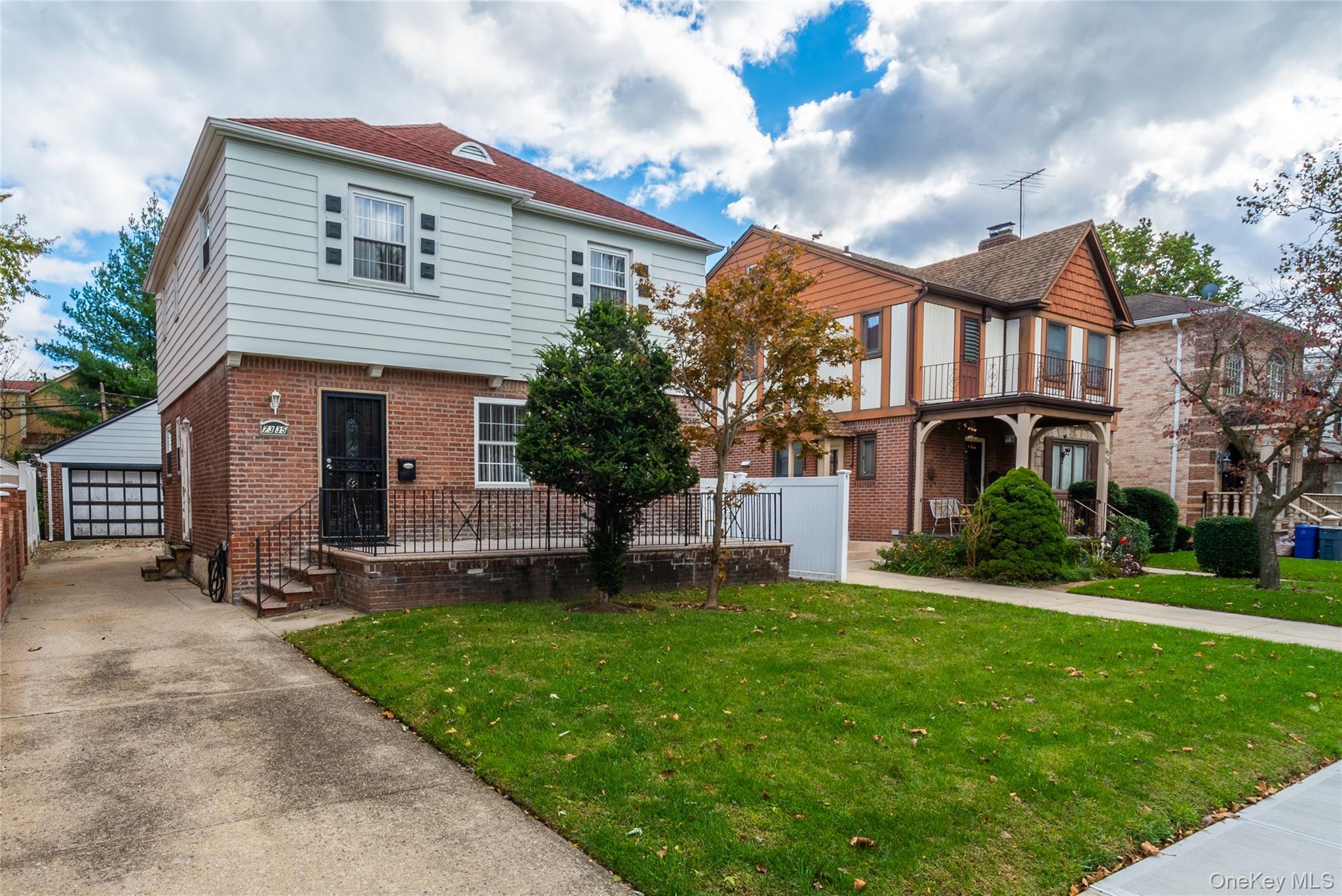 Single Family 189th Street  Queens, NY 11366, MLS-1056057-2