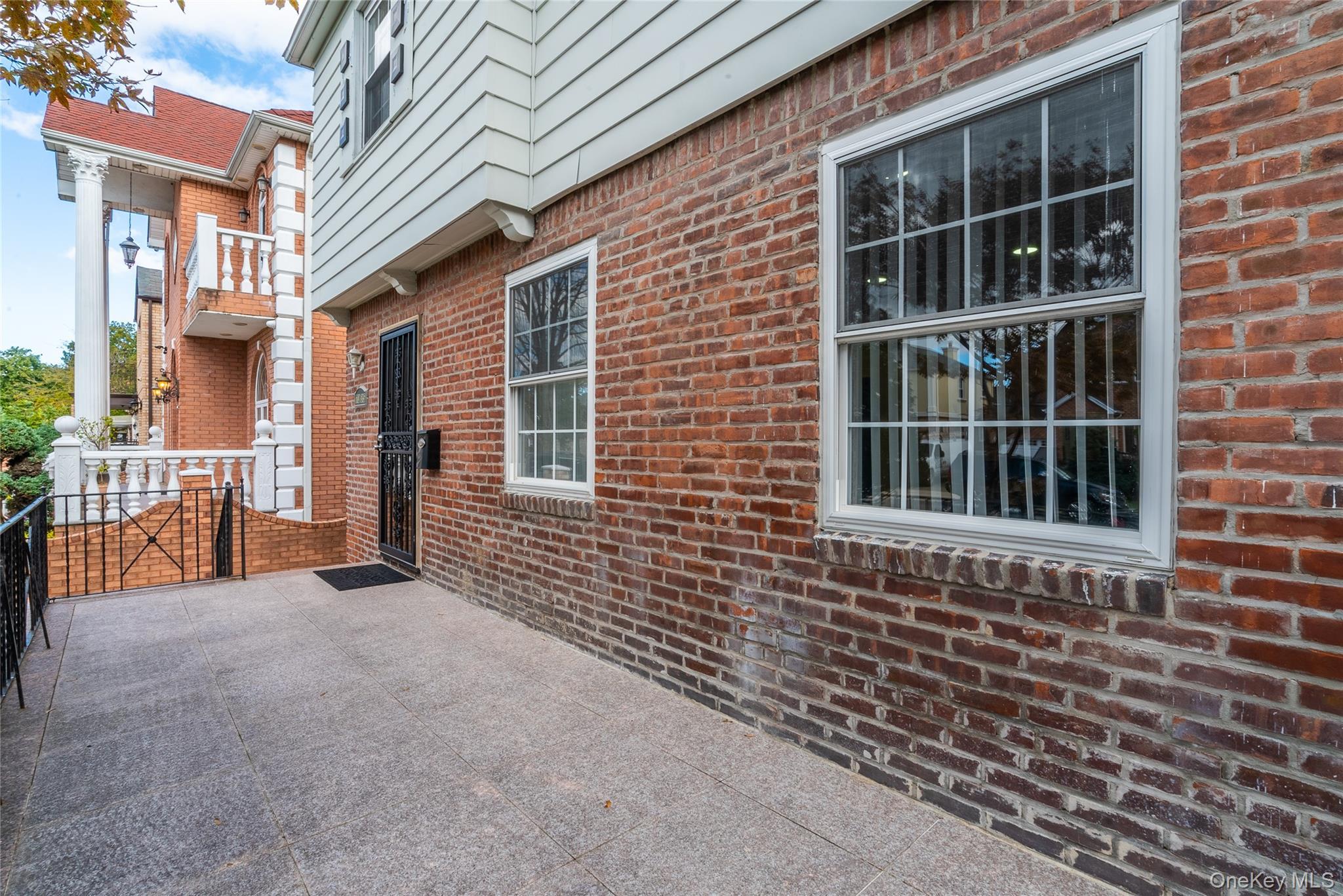 Single Family 189th Street  Queens, NY 11366, MLS-1056057-4