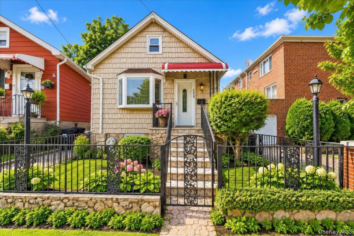Single Family Lucerne Street  Bronx, NY 10465, MLS-1056083-16
