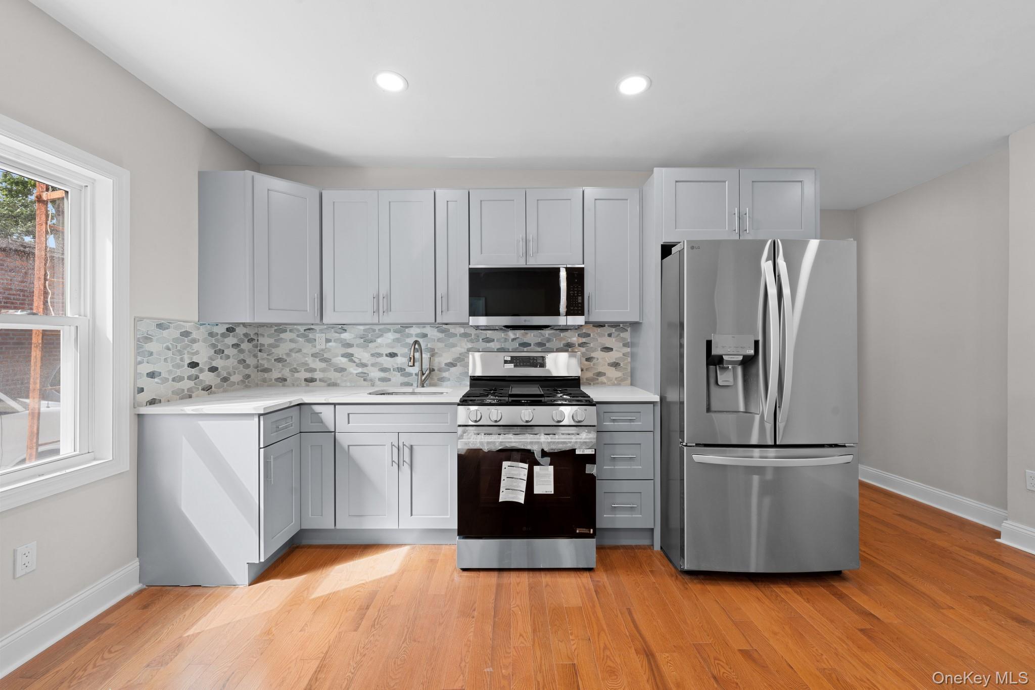 Single Family Polhemus Avenue  Queens, NY 11433, MLS-1056099-10