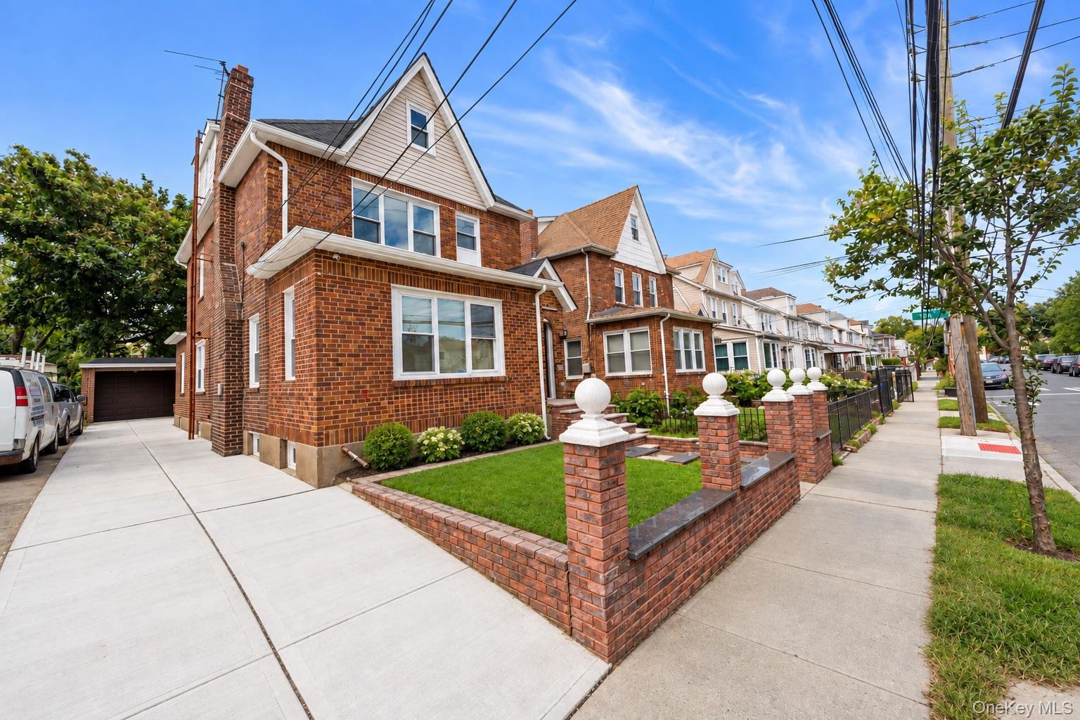 Single Family Polhemus Avenue  Queens, NY 11433, MLS-1056099-15
