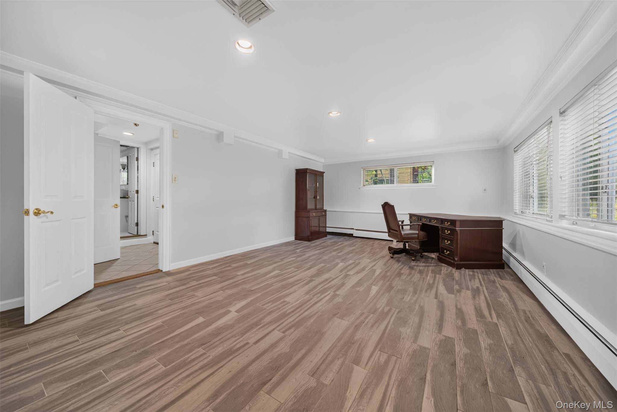 Single Family Fernwood Lane  Nassau County, NY 11576, MLS-1056132-16