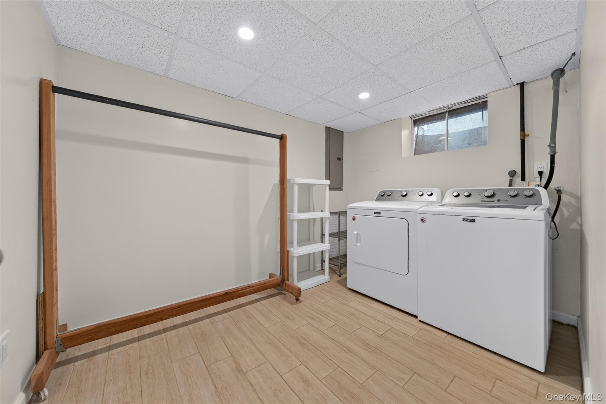 Single Family Fernwood Lane  Nassau County, NY 11576, MLS-1056132-19