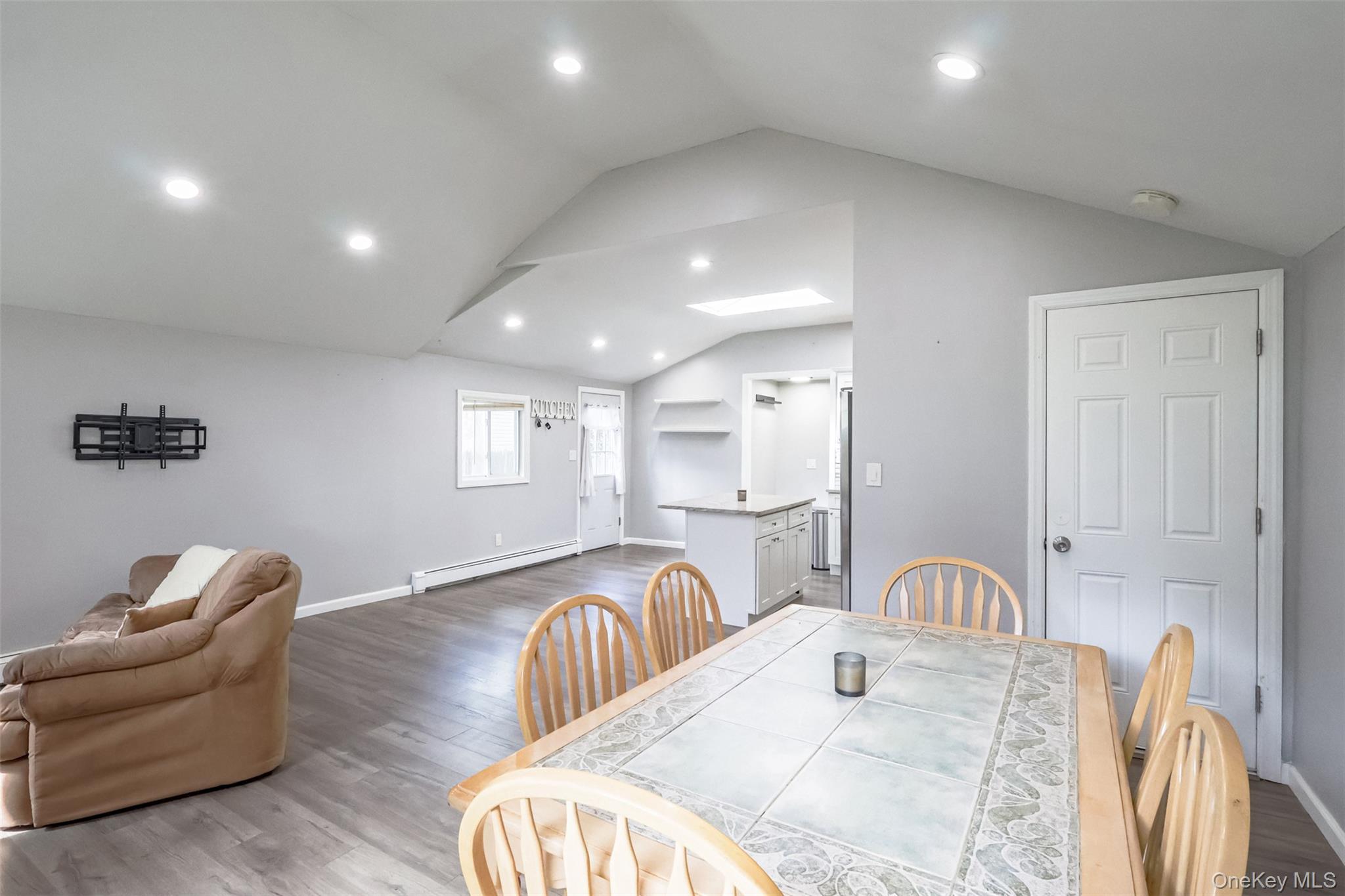 Single Family Elmwood Avenue Suffolk County, NY 11784, MLS-1056171-6