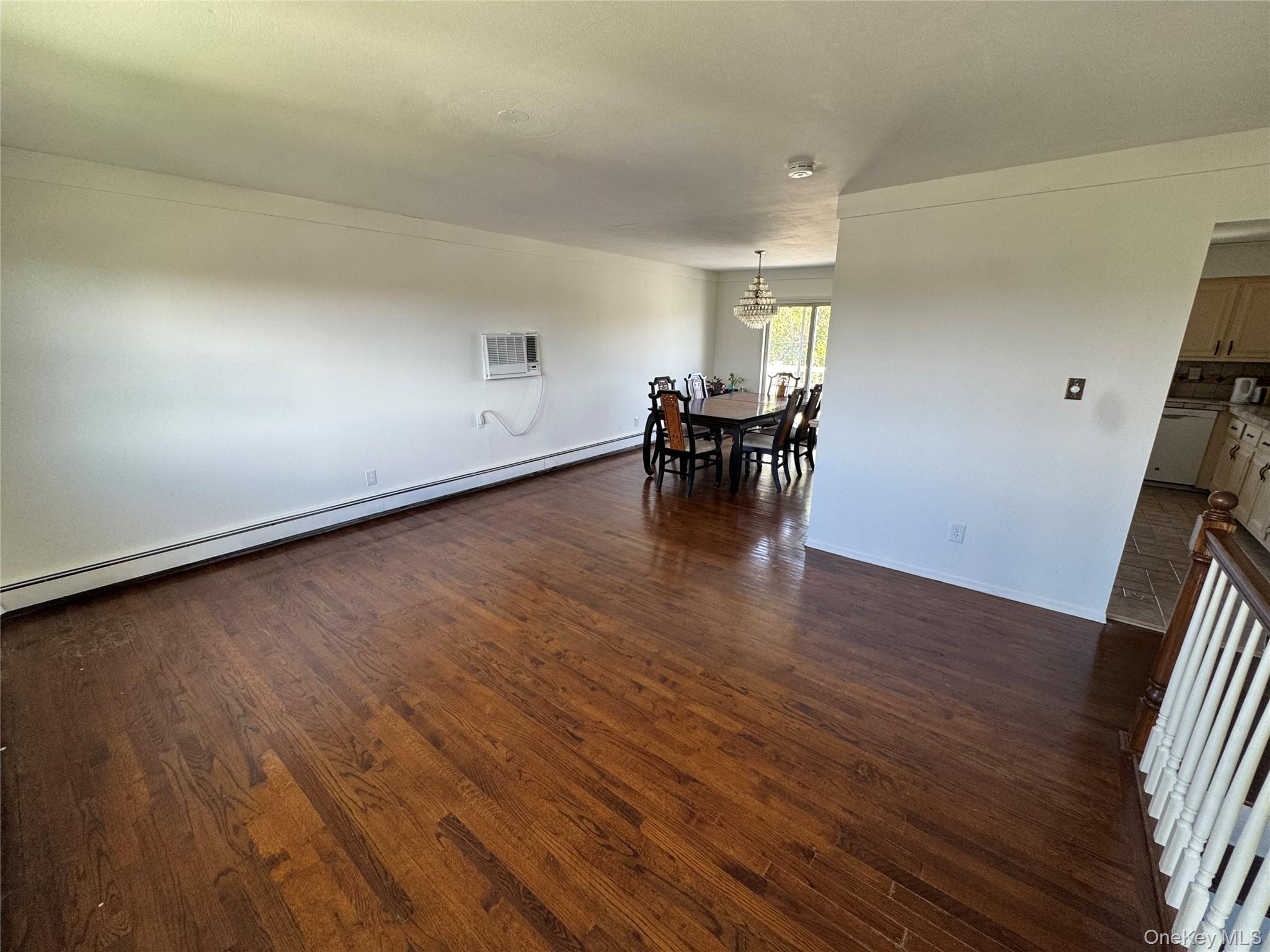 Single Family Acapulco Street  Nassau County, NY 11509, MLS-1056175-11