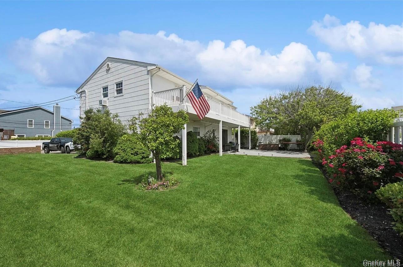 Single Family Acapulco Street  Nassau County, NY 11509, MLS-1056175-3