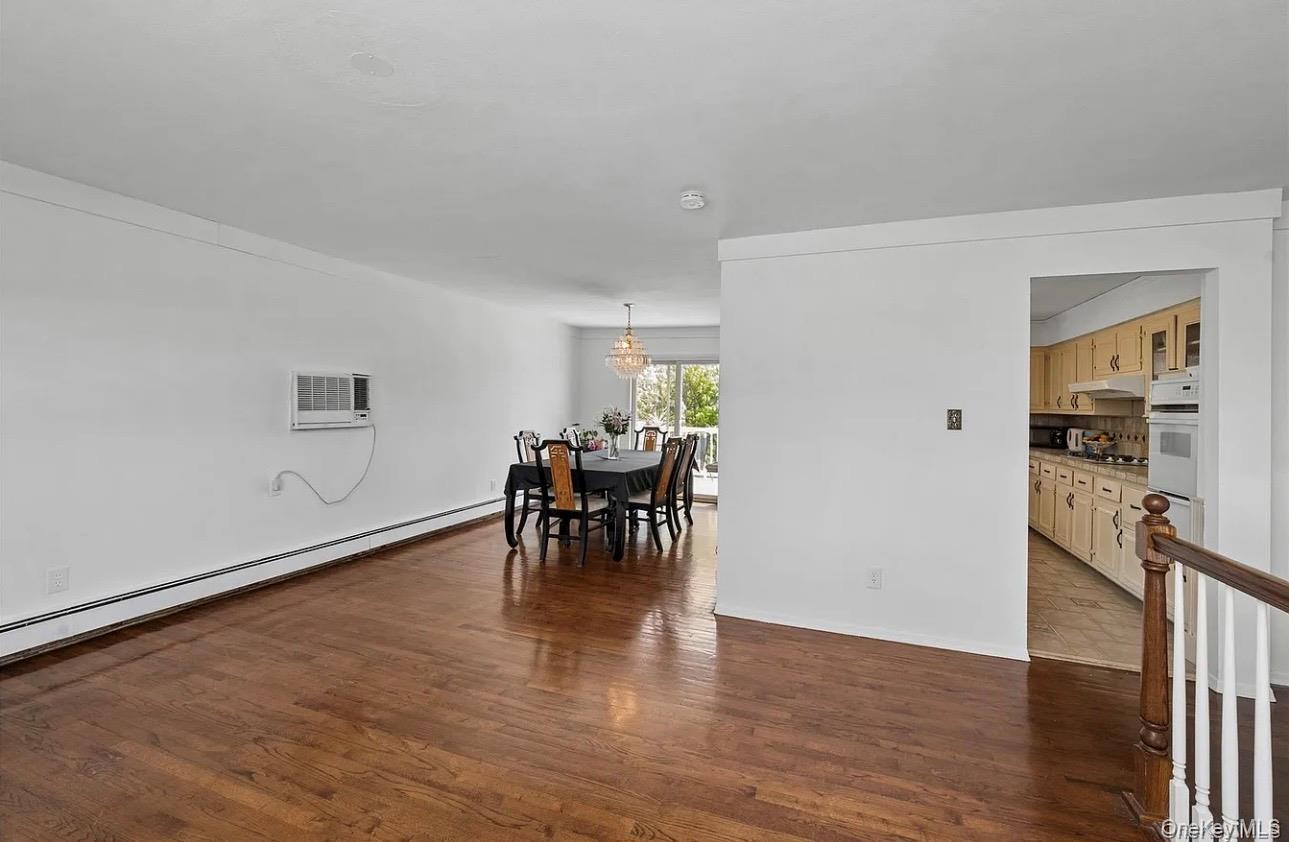 Single Family Acapulco Street  Nassau County, NY 11509, MLS-1056175-9