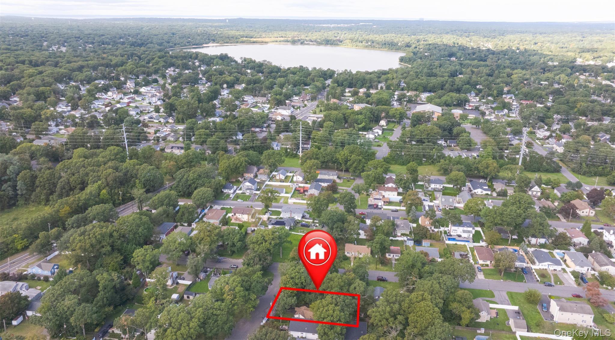 Single Family Lake Promenade  Suffolk County, NY 11779, MLS-1056187-15