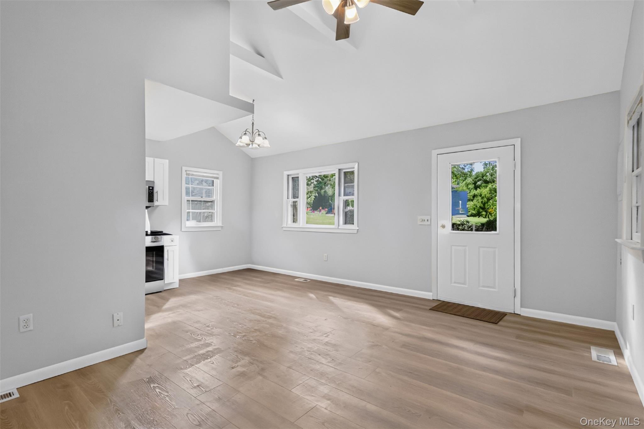 Single Family Lake Promenade Suffolk County, NY 11779, MLS-1056187-4