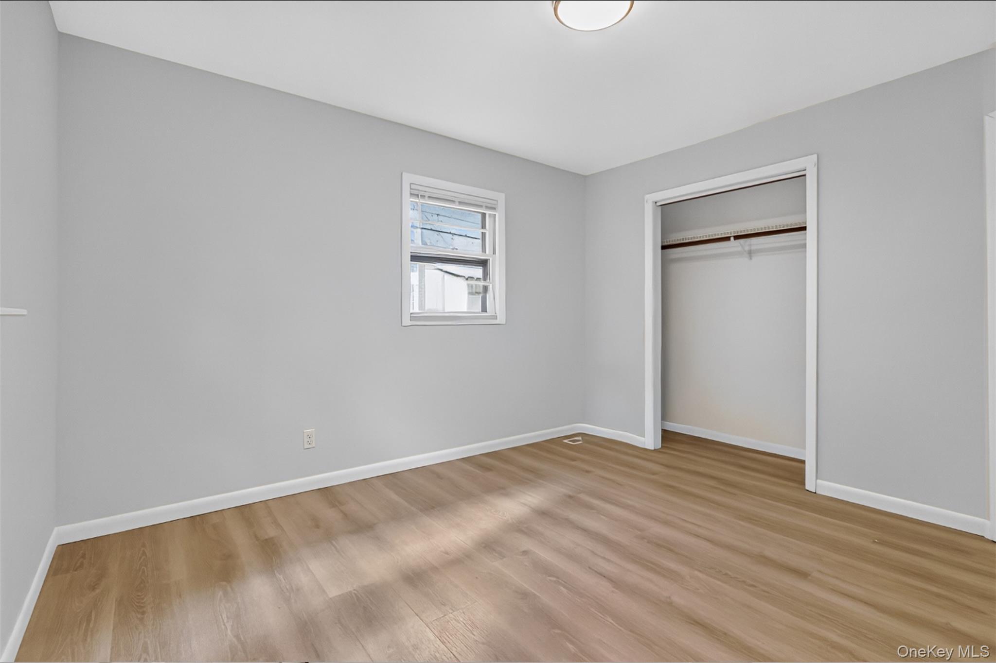 Single Family Lake Promenade Suffolk County, NY 11779, MLS-1056187-8