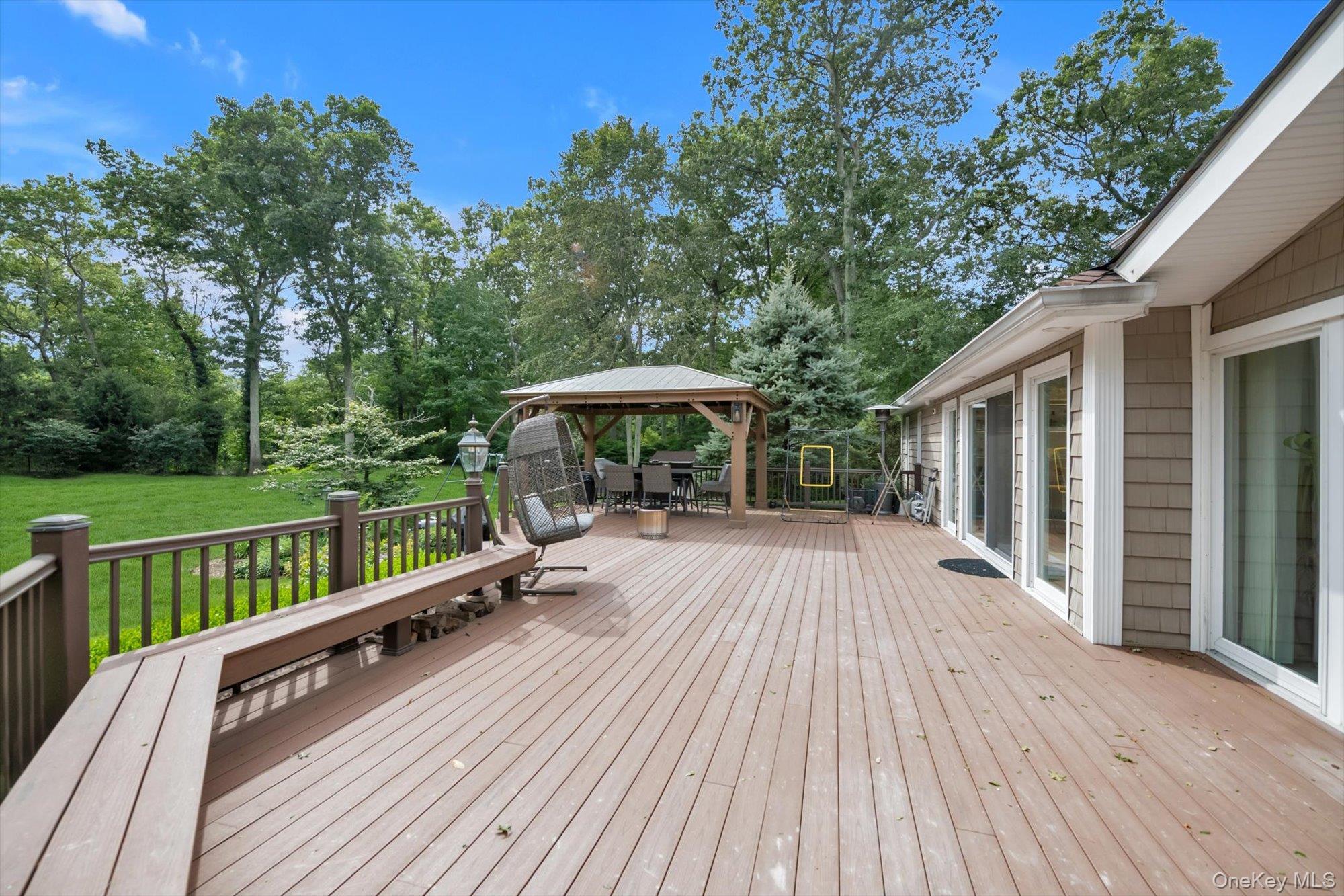 Single Family Belvedere Drive Nassau County, NY 11791, MLS-1056191-34