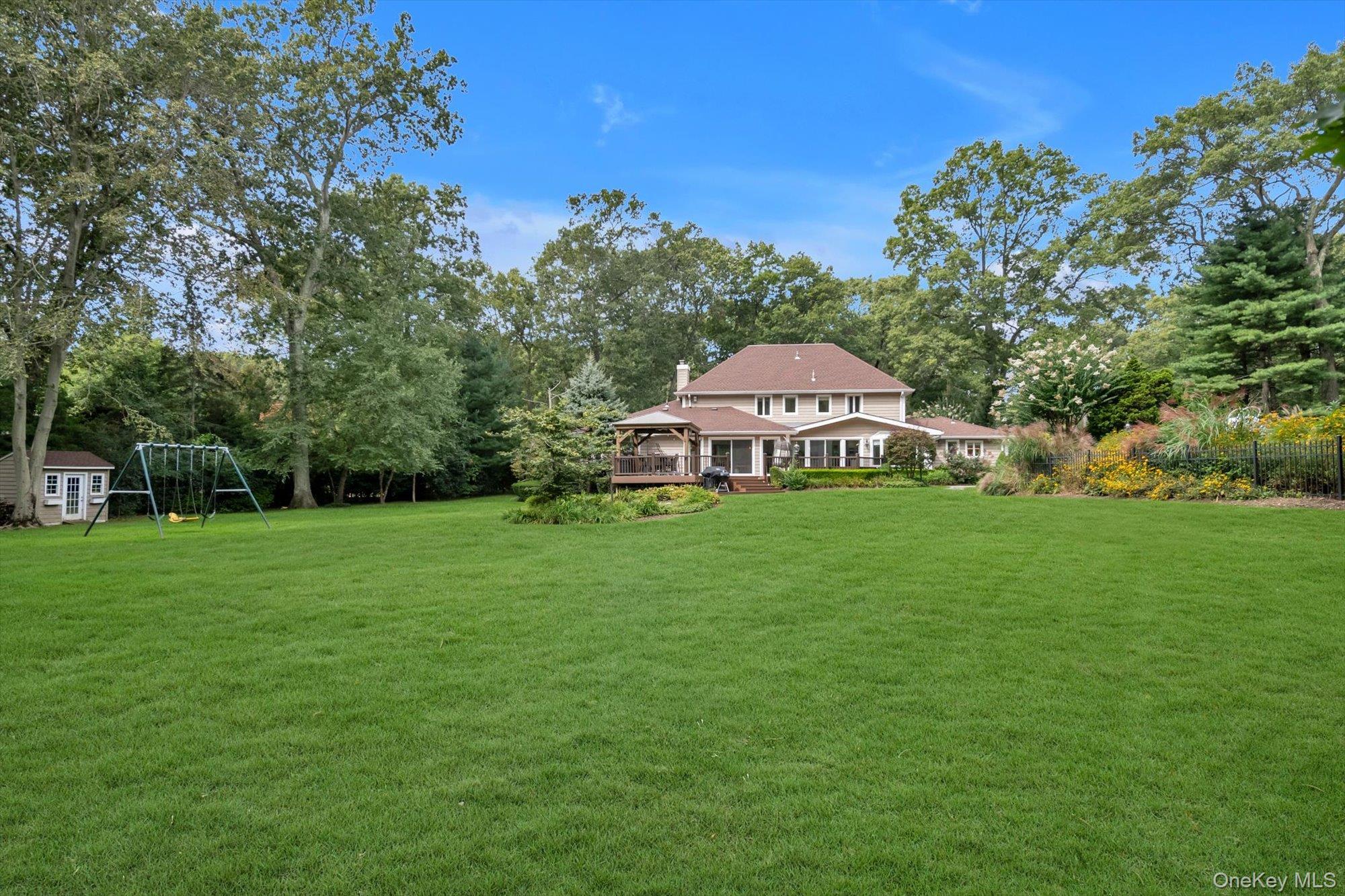 Single Family Belvedere Drive Nassau County, NY 11791, MLS-1056191-35