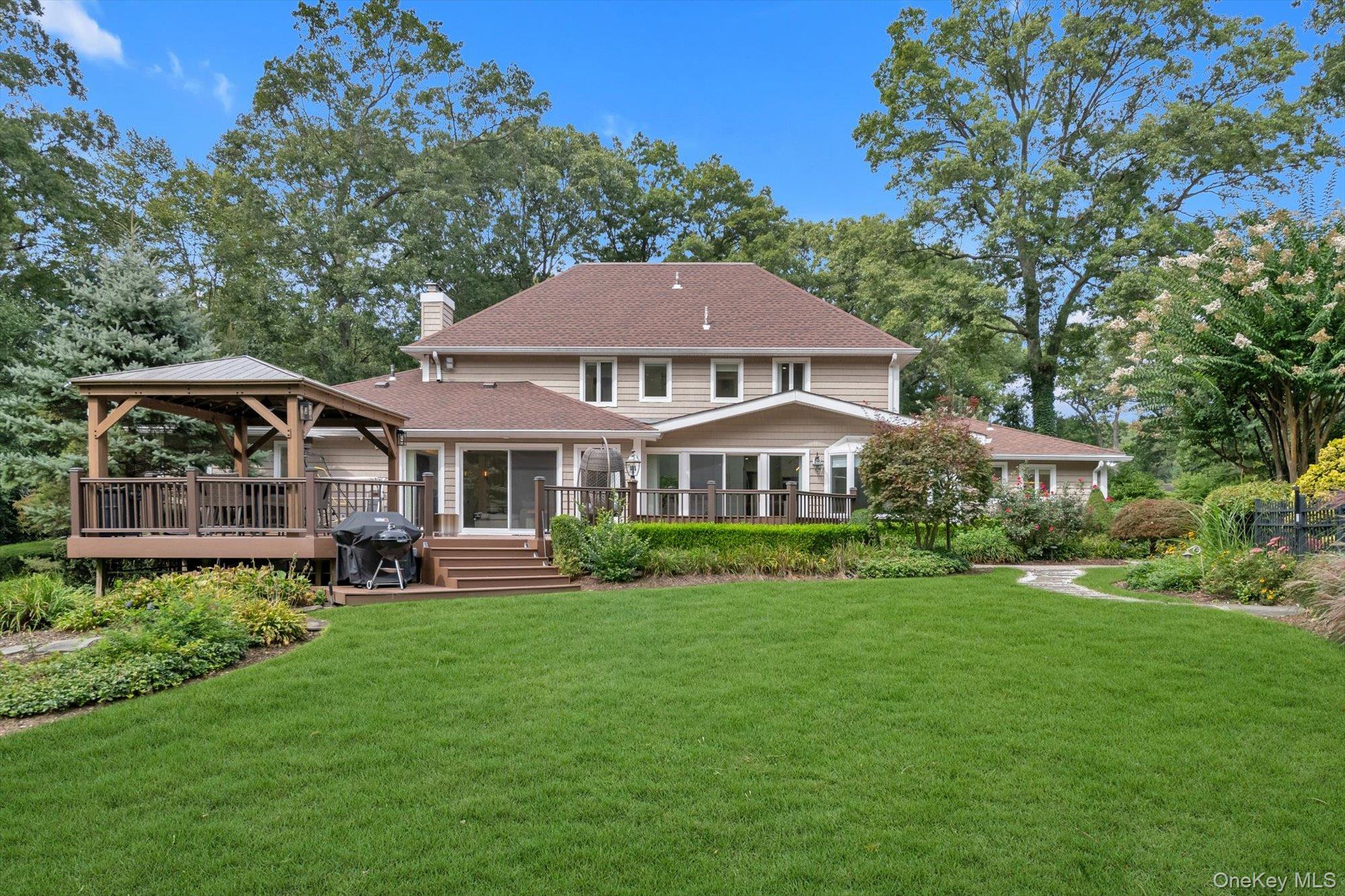 Single Family Belvedere Drive Nassau County, NY 11791, MLS-1056191-36